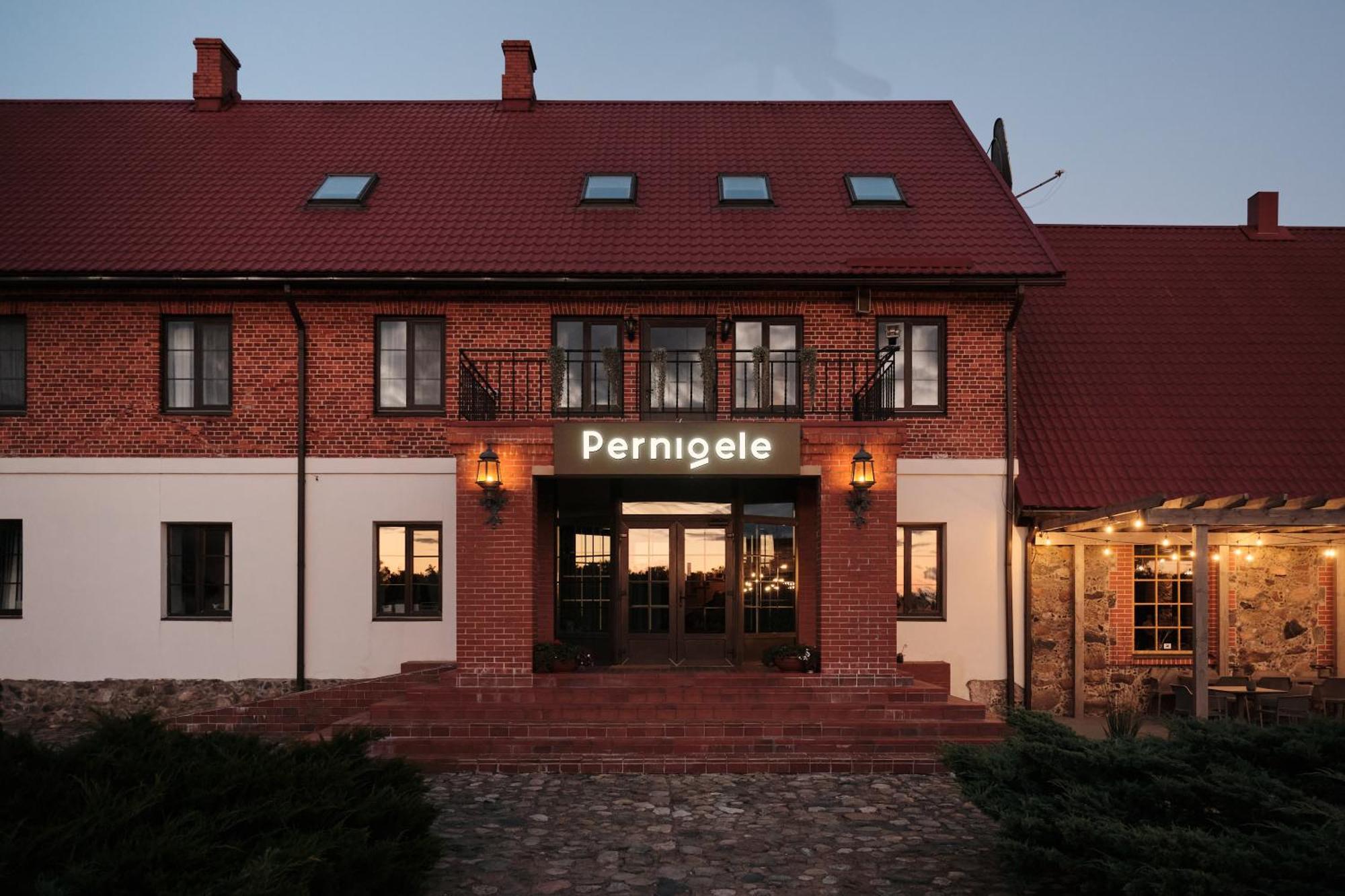 Hotel Pernigele Yelgavkrasty Exterior foto
